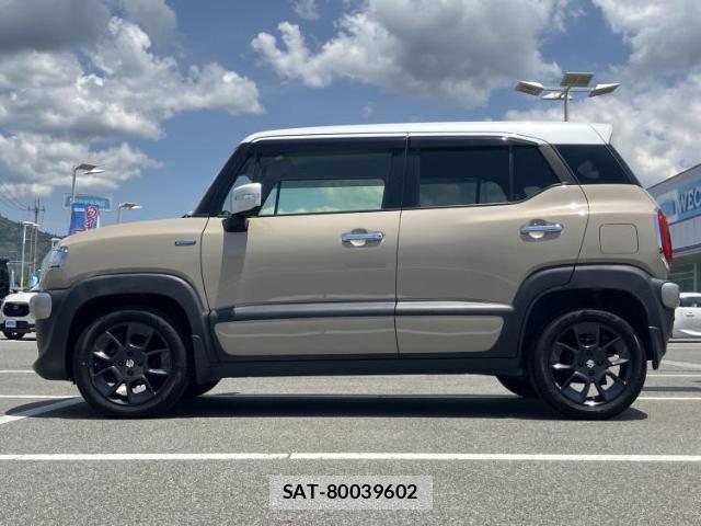 Suzuki X BEE 2018-04 8653796-1