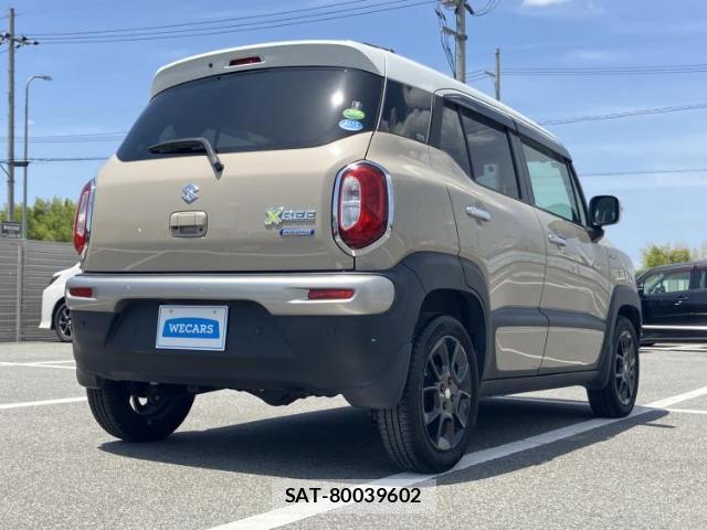 Suzuki X BEE 2018-04 8653796-2