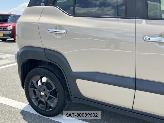 Suzuki X BEE 2018-04 8653796-4