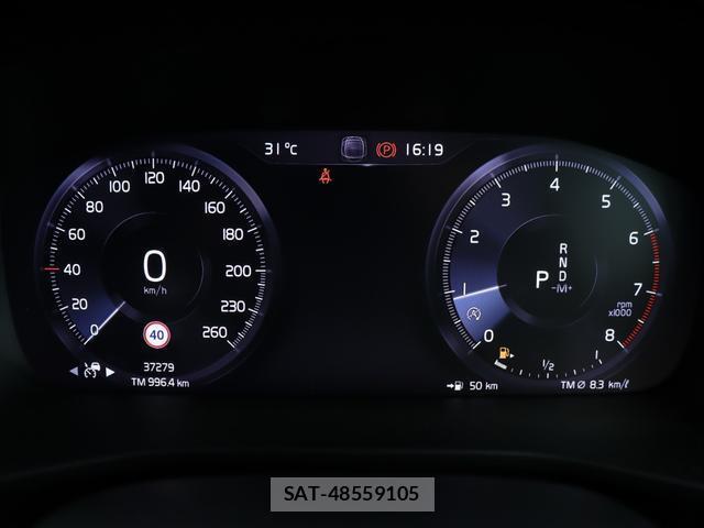 Volvo XC40 2018-05 8646741-12