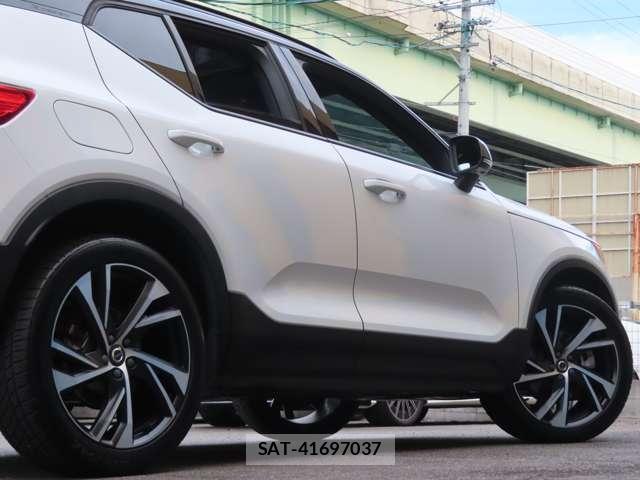 Volvo XC40 2018-04 8646787-13