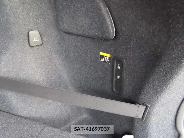 Volvo XC40 2018-04 8646787-14