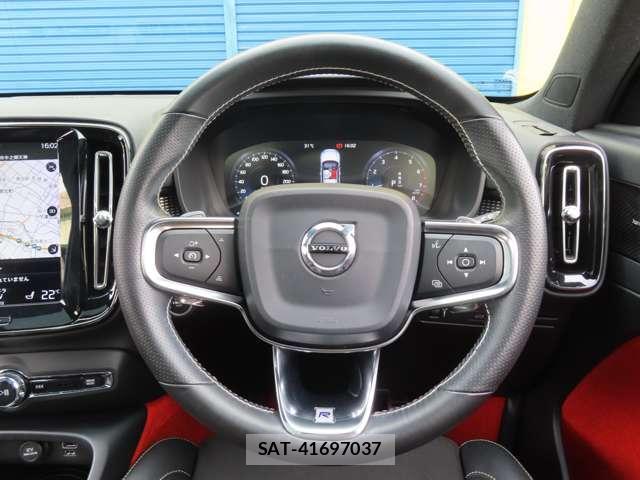 Volvo XC40 2018-04 8646787-2