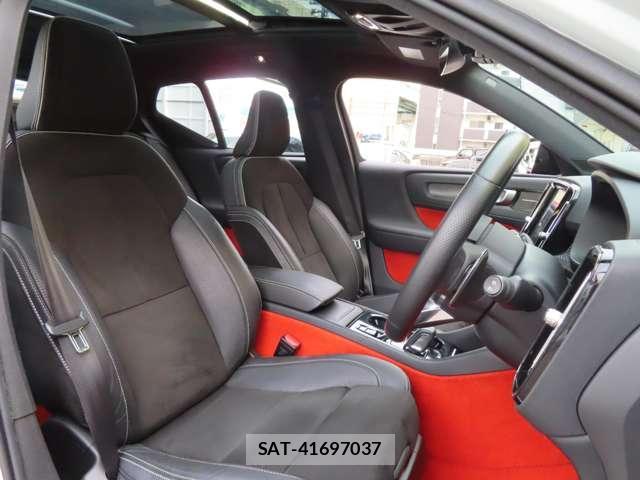 Volvo XC40 2018-04 8646787-5