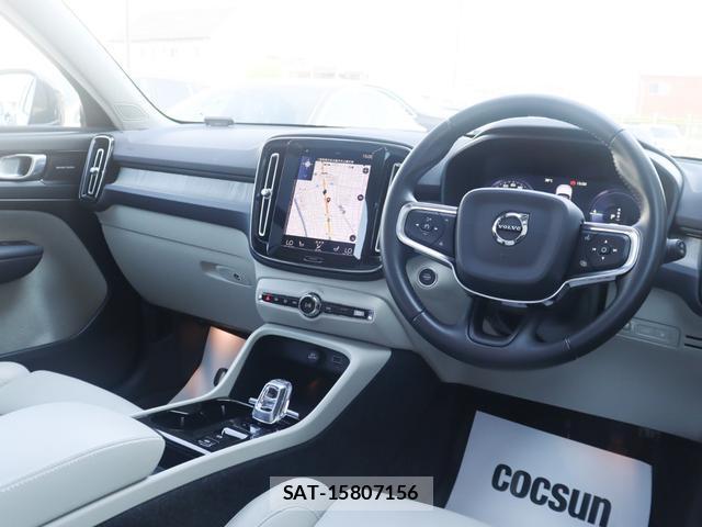 Volvo XC40 2020-09 8648014-15