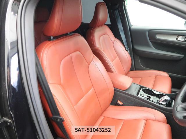 Volvo XC40 2021-06 8648312-11