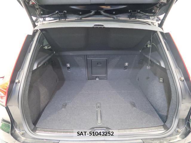 Volvo XC40 2021-06 8648312-14