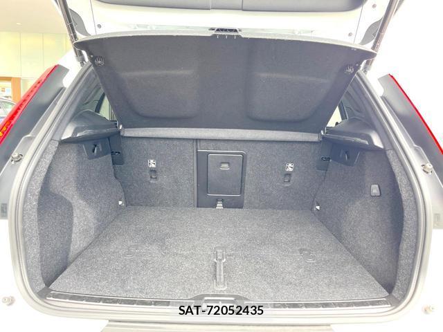 Volvo XC40 2024-02 8649589-13