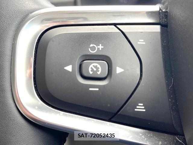 Volvo XC40 2024-02 8649589-8