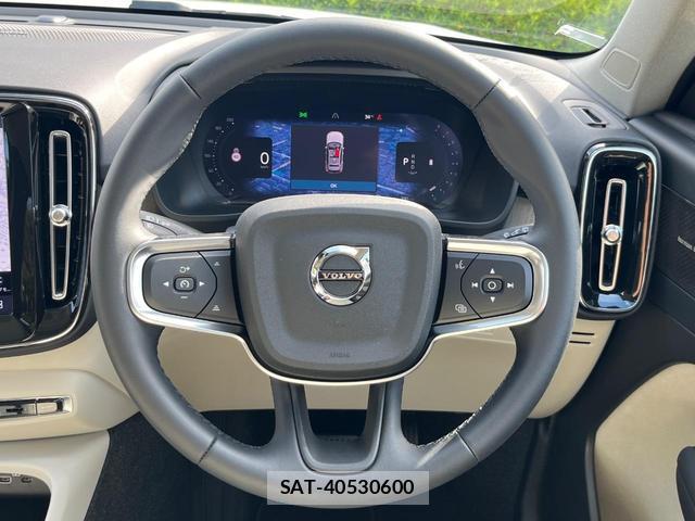 Volvo XC40 2023-09 8649902-10