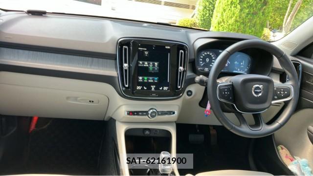 Volvo XC40 2021-02 8651259-2