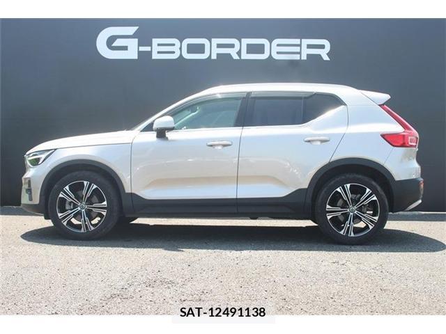 Volvo XC40 2023-05 8651913-15