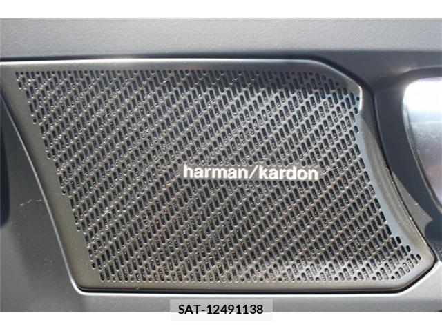 Volvo XC40 2023-05 8651913-2