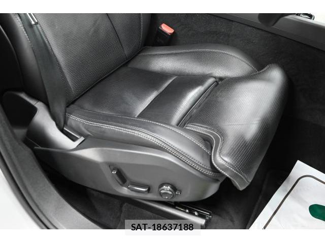 Volvo XC60 2021-10 8647917-13