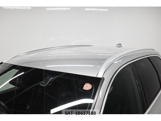 Volvo XC60 2021-10 8647917-17