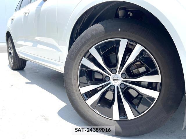 Volvo XC60 2022-01 8649590-15