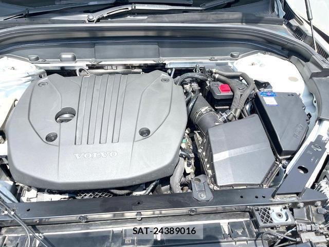 Volvo XC60 2022-01 8649590-19