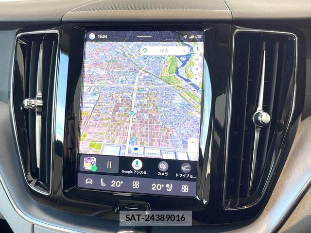 Volvo XC60 2022-01 8649590-4