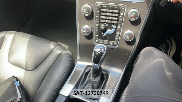 Volvo XC60 2016-01 8651256-14