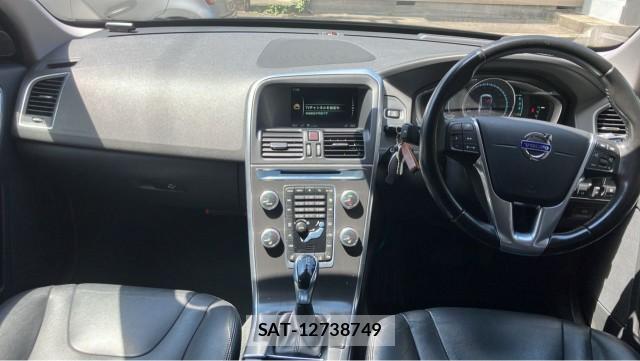 Volvo XC60 2016-01 8651256-2