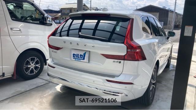 Volvo XC60 2023-09 8651444-12