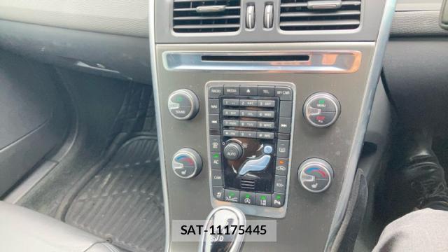 Volvo XC60 2014-02 8652760-18