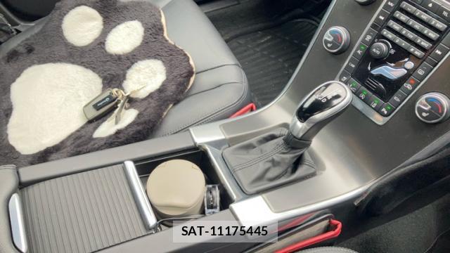 Volvo XC60 2014-02 8652760-19