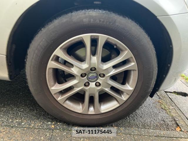 Volvo XC60 2014-02 8652760-5