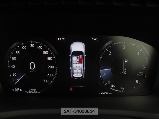 Volvo XC90 2020-10 8648016-12