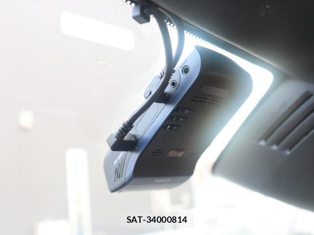 Volvo XC90 2020-10 8648016-16