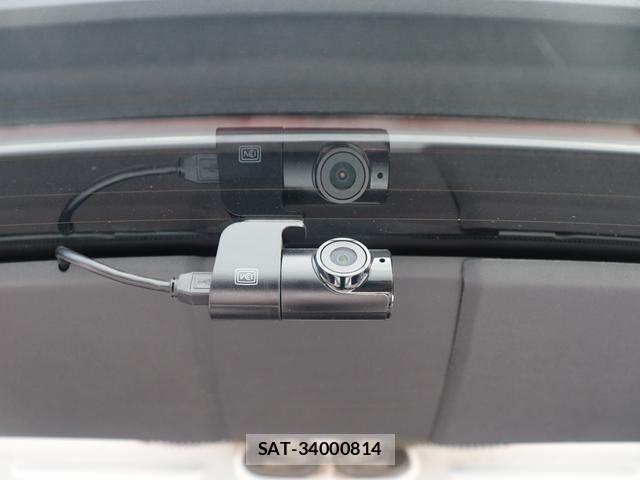 Volvo XC90 2020-10 8648016-17
