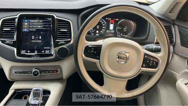 Volvo XC90 2022-03 8651459-16