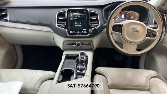Volvo XC90 2022-03 8651459-2