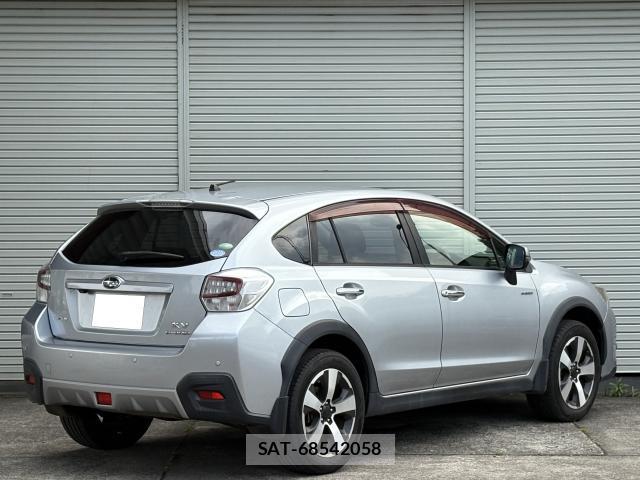 Subaru XV HYBRID 2013-08 8647131-1