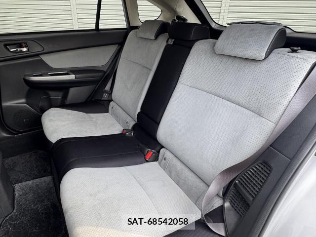 Subaru XV HYBRID 2013-08 8647131-6