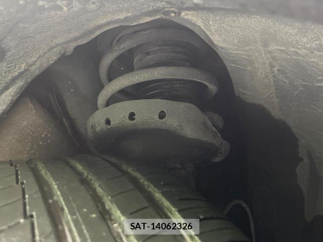 Subaru XV HYBRID 2014-01 8649840-19