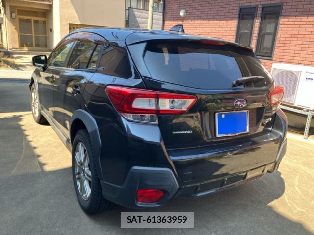 Subaru XV 2017-07 8648537-13