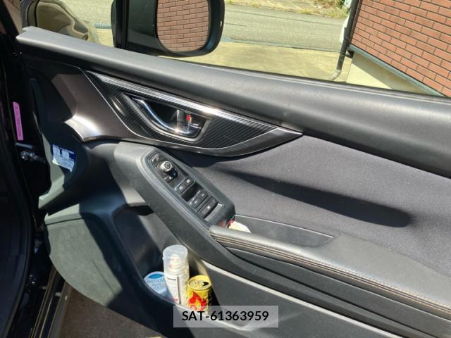 Subaru XV 2017-07 8648537-5