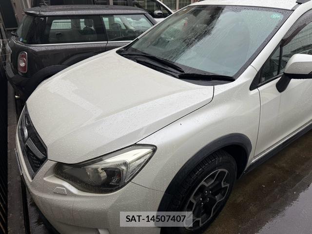 Subaru XV 2013-03 8649380-1