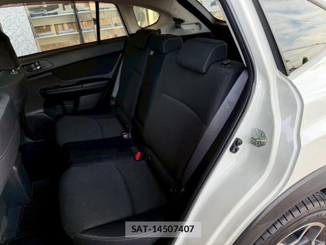 Subaru XV 2013-03 8649380-10