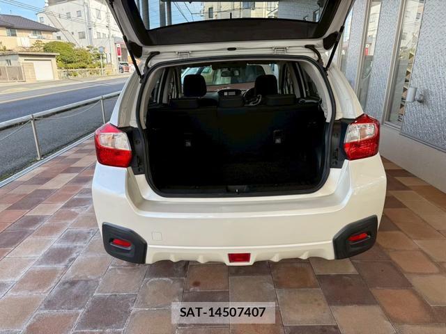 Subaru XV 2013-03 8649380-12