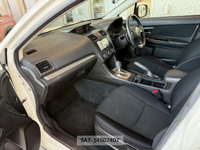 Subaru XV 2013-03 8649380-13