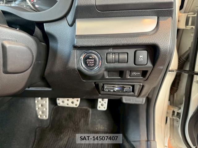 Subaru XV 2013-03 8649380-17