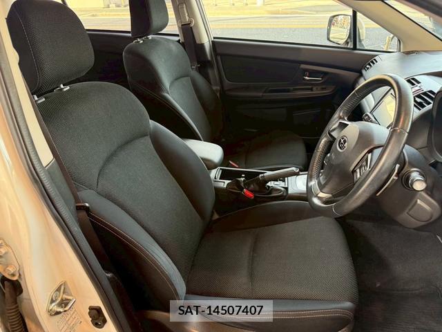 Subaru XV 2013-03 8649380-19