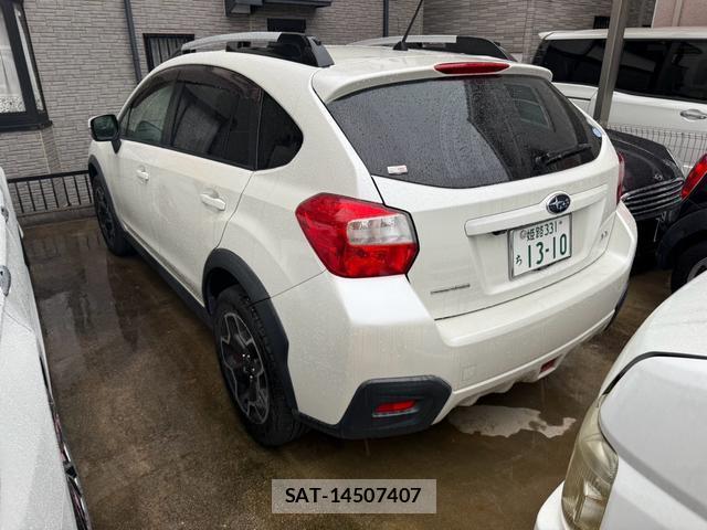 Subaru XV 2013-03 8649380-3