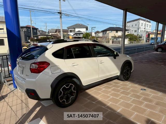 Subaru XV 2013-03 8649380-5