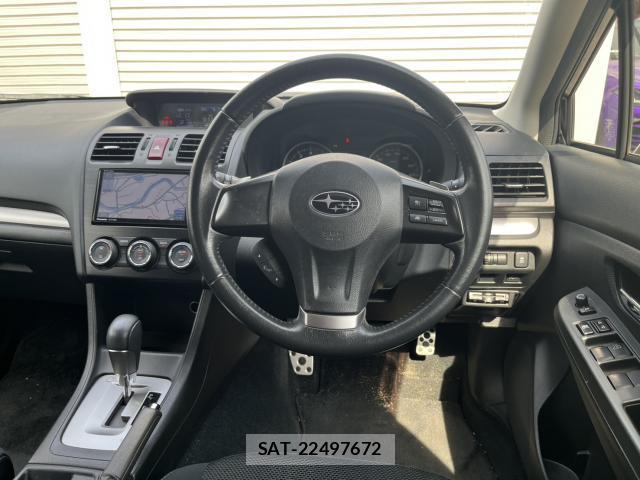 Subaru XV 2013-09 8650124-11