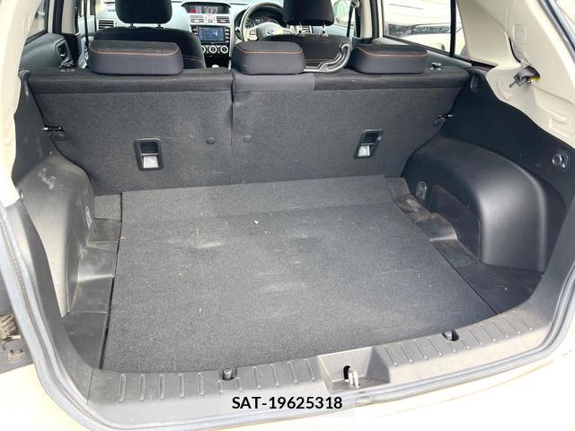 Subaru XV 2015-08 8650750-9