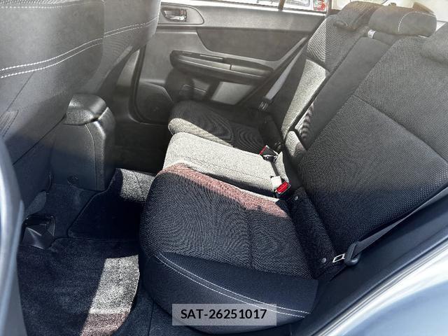 Subaru XV 2013-08 8651929-6
