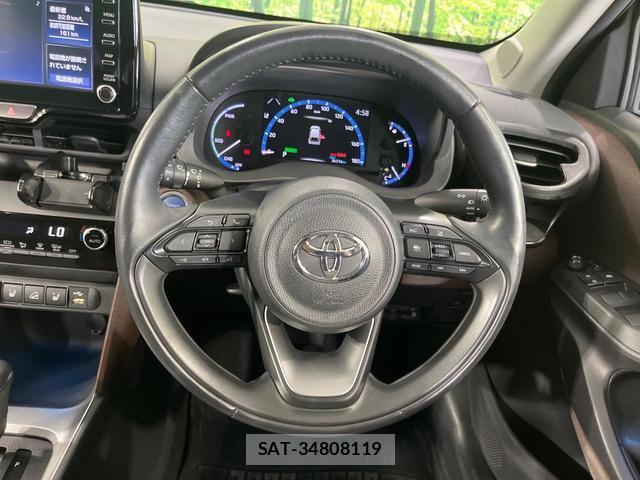 Toyota YARIS CROSS 2021-12 8646758-10